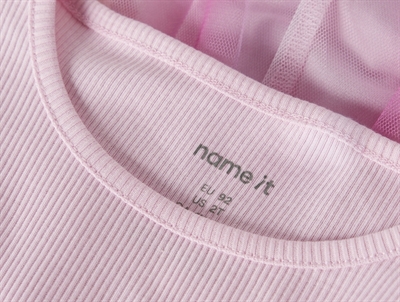 Name It kjole pirouette med tyl i flere nuancer