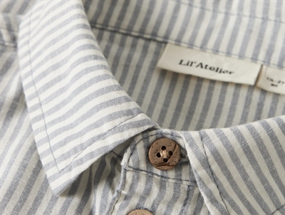 Lil\' Atelier skjorte coconut milk med knaplukning