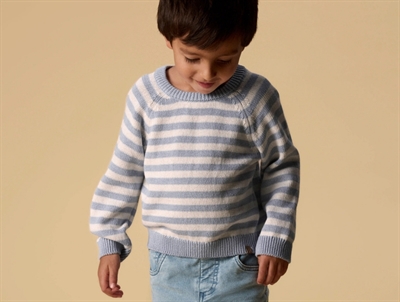 Lil' Atelier striktrøje coconut milk tradewinds på model