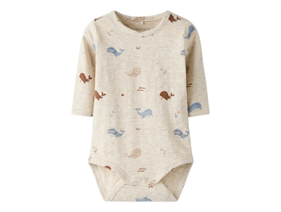 Name It body i beige nuance med hvalprint