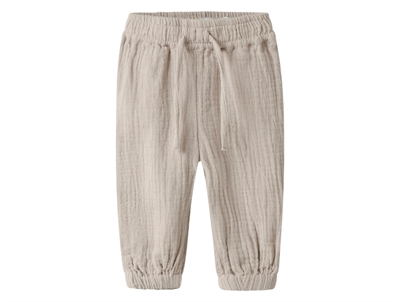 Name It bukser i grå nuance muslin