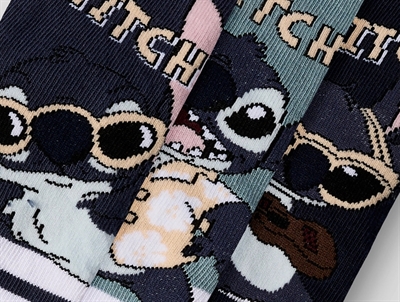 Name It strømper i blå med Stitch motiv tæt detalje