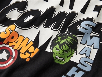 Name It t-shirt i black med Marvel print detalje