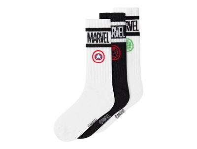 Name It strømper i bright white og sort med Marvel motiv 3 pak