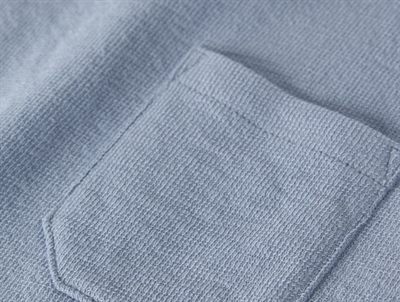 Lil Atelier t-shirt i blå nuance med brystlomme detalje
