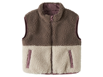 Name It teddyvest i beige og brun nuance wistful mauve set forfra
