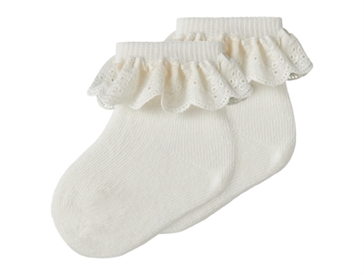 Lil' Atelier strømper 2-pak i råhvid nuance med flæsekant