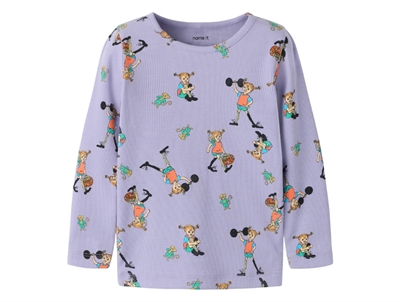 Name It ribbluse i lyslilla med Pippi Langstrømpe allover print