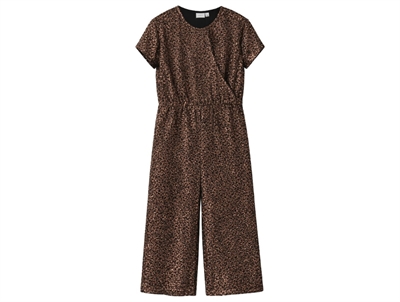 Name It jumpsuit i hot fudge med glimmerlook og rynkedetalje