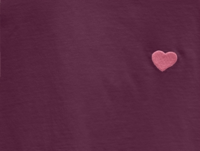 Kids ONLY t-shirt i mauve wine med lyserødt hjertebroderi detalje