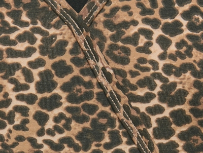 Kids ONLY top med leopardprint detalje og sort elastik closeup