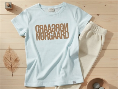 Mads Nørgaard t-shirt Tuvina spa retreat