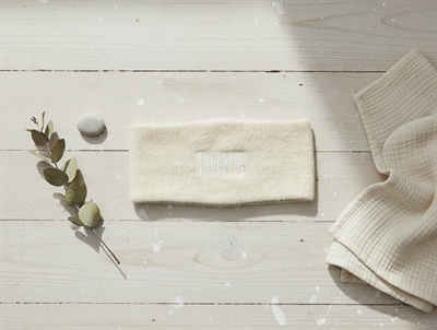 Mads Nørgaard pandebånd Ashley sand shell (voksen)