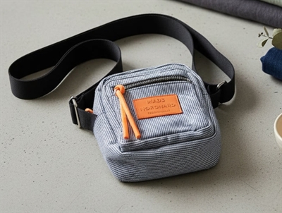 Mads Nørgaard estate blue/cloud dancer taske Heather (voksen)