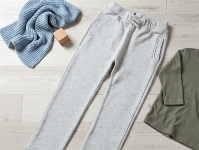 En Fant bukser mourning dove