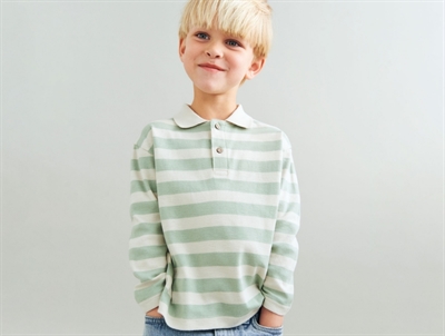 Dreng iført Wheat Fred polo trøje mint stripe