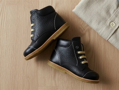 Angulus sort med snørebånd begyndersko