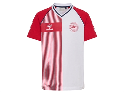 hummel t shirt rød og hvid med dbu striber foran