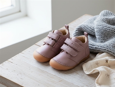 Bisgaard Carter begyndersko i rose med velcro