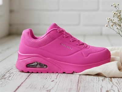 Skechers pink glow sneaker