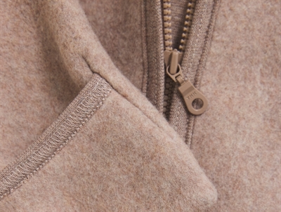 Huttelihut køredragt savannah melange lynlåsdetalje