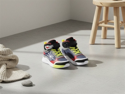 Primigi nero rosso sneaker med blinklys