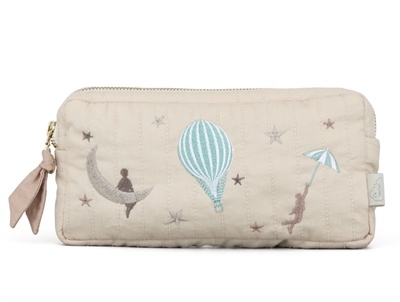 Cam Cam Copenhagen penalhus Dreamland i beige nuance med broderede figurer