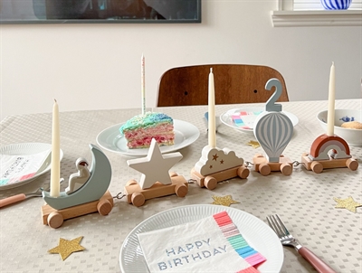 Cam Cam Copenhagen fødselsdagstog Dreamland i lyse pastelfarver på fødselsdagsbord