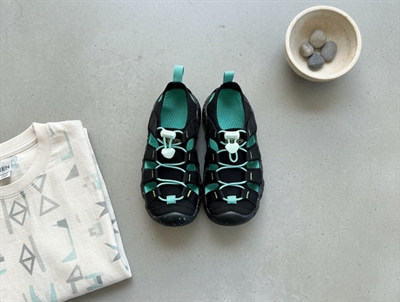 Keen Hyperport H2 sandal sort stardust med lukket tå og elastiksnøre