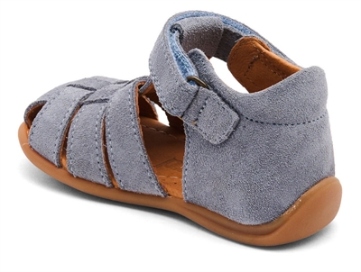 Bisgaard Carly sandal sky med lukket tå og velcro