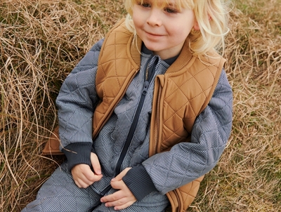 Wheat Loui thermo jakke ink stripe båret af barn udendørs