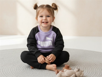 Puma vivid violet minicats sweatset