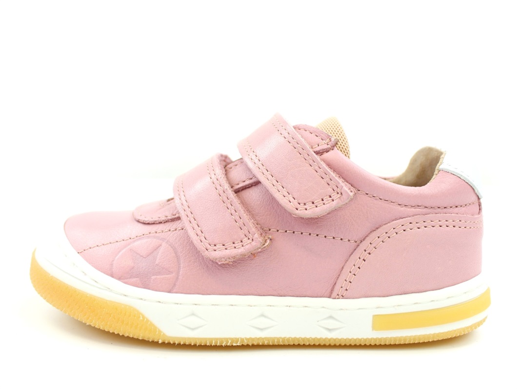 uvidenhed Evne italiensk Bisgaard sneakers rosa med stjerne | 649,90.-