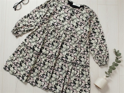 Sofie Schnoor Girls kjole blomster