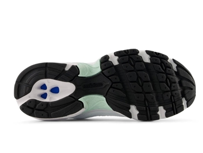 New Balance 530 sneaker hvid med snørebånd og mesh