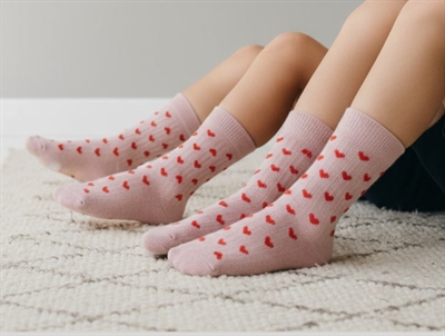 Minipop strømper rosa med røde hjerter bambus (3-pak)