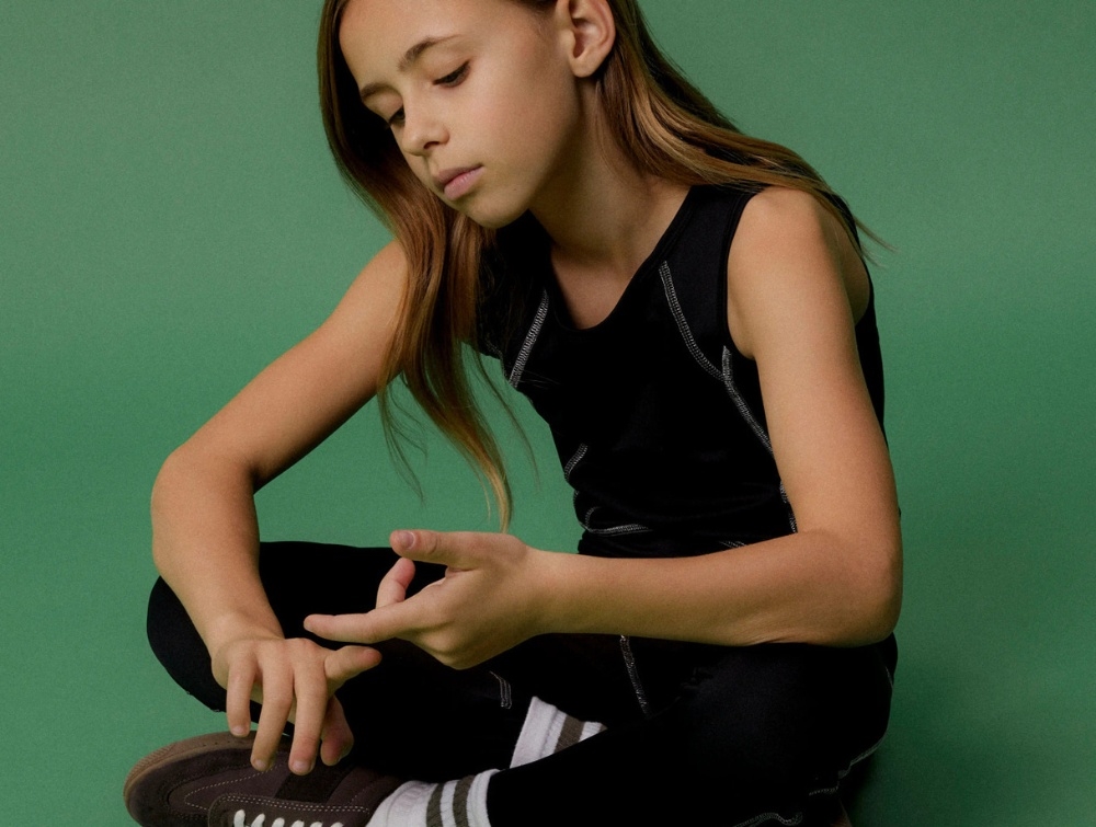 Name It Sporttop Sort Med Kontrastsyninger - Str.    7-8y 122/128cm