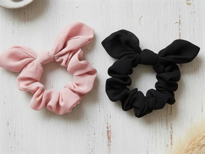 Petit by Sofie Schnoor hårelastikker rose/sort
