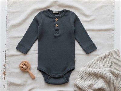 Petit Piao pine green placket body modal
