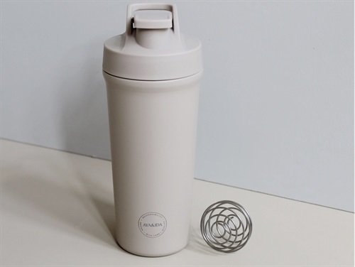 Aya&Ida Shaker Drikkeflaske Creme Beige 750ml