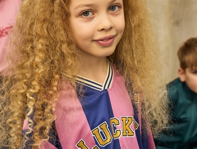 THE NEW t-shirt polignac striped med lucky print foran