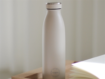 AYA&IDA drikkeflaske 750 ml i Cream Beige