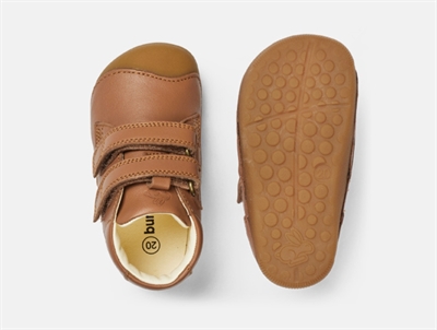 Bundgaard Petit begyndersko i cognac med dobbelte velcroremme og fleksibel sål