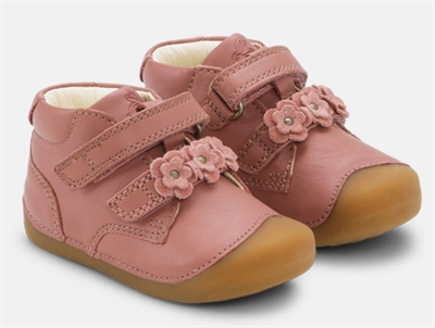 Bundgaard Petit Flower prewalker blush set fra siden