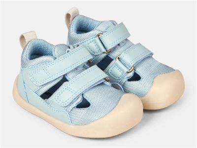 bundgaard suki sandal sky med velcro og lukket tå  