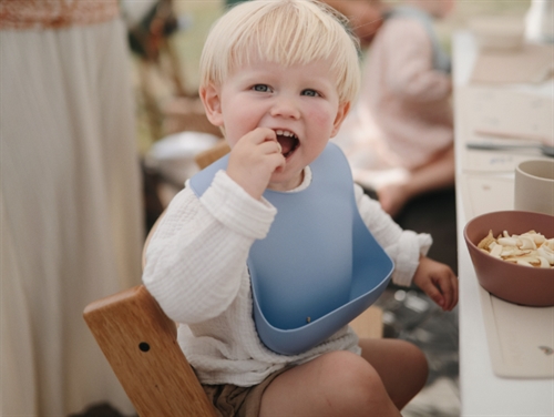 Mushie Powder Blue Hagesmæk Silikone