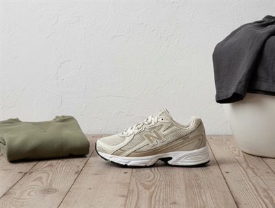 New Balance 740 sneaker beige til børn med mesh og snørebånd