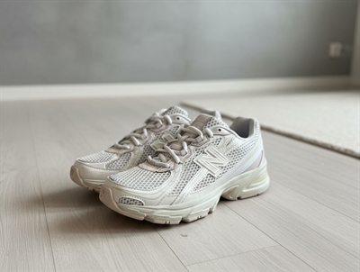 New Balance 740 sneakers sea salt