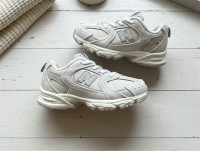 New Balance 530 sneakers moonbeam med elastiksnøre