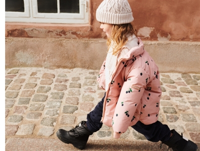 Liewood Brantley vinterjakke i rosa nuance med print